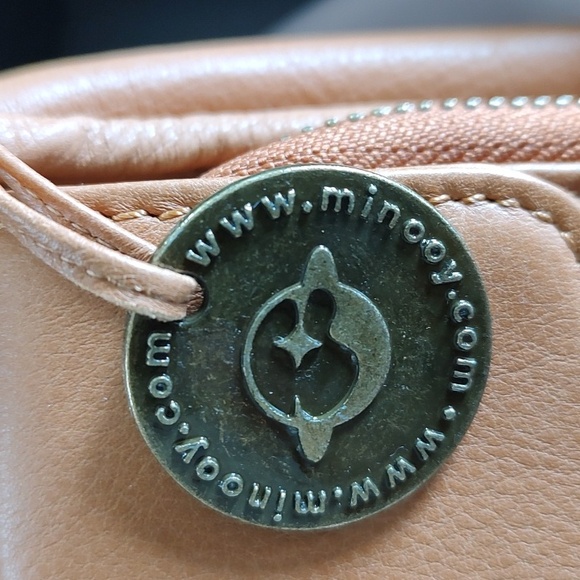 Minooy Purse - Picture 2 of 8